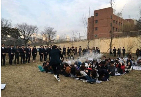 “할말 잃게하는 대학 수준”… 악습, 언제쯤 끝날까