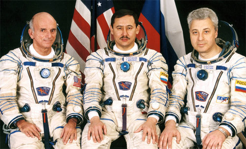 일반인 최초로 우주를 여행한 데니스 티토(왼쪽). ⓒNASA
