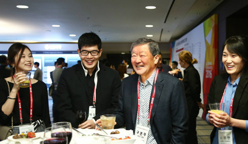 16일 미국 샌프란시스코에서 열린 ‘LG 테크노 콘퍼런스’에 참석한 구본무 LG그룹 회장. LG 제공