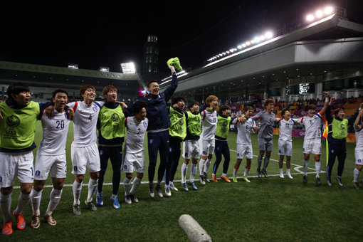 한국남자축구는 세계 최초로 8회 연속 올림픽 본선에 올랐다. 2016리우데자네이루올림픽 남자 구기(단체)종목 중 한국이 본선 출전권을 따낸 것은 축구가 유일하다. 사진제공｜대한축구협회