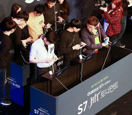 S7 HIT 토너먼트 예선전을 치루고 있는 선수들(출처=IT동아)