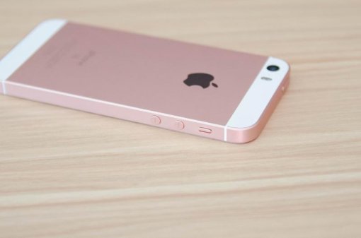 아이폰 SE(출처=IT동아)