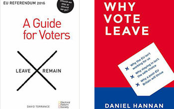 영국과 유럽연합(EU)의 관계를 조명한 ‘EU 국민투표: 유권자들을 위한 가이드’(왼쪽 사진)와 영국의 EU 탈퇴를 주장하는 ‘왜 떠나야 하는가’.