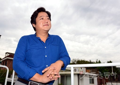 ‘곡성’의 주인공 곽도원은 작품으로도, 연기로도 자신을 대표할 만한 영화를 만났다. 2010년 ‘황해’에 이어 나홍진 감독과 두 번째 만남은 그를 한껏 자극시켰다. 곽도원은 “발악하며 연기했다”고 돌이켰다. 김민성 기자 marineboy@donga.com