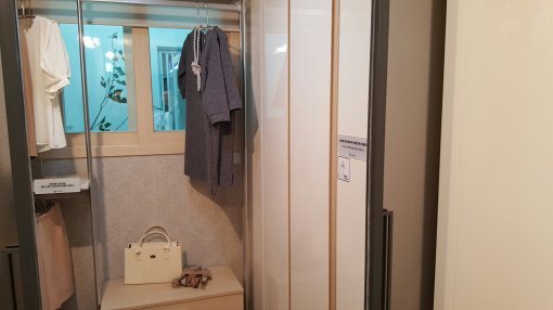 안방 드레스룸안에 이불 등을 넣을수 있는 수납장