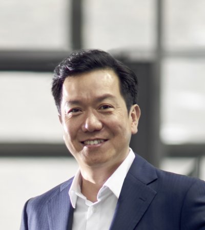 벤틀리에서 근무한 한국인 디자이너 이상엽 씨. 그는 다음달부터 현대디자인센터 상무로 근무하며 현대차와 제네시스 디자인을 맡는다. 현대자동차 제공