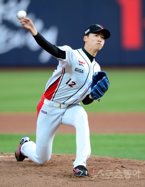 kt 엄상백. 스포츠동아DB