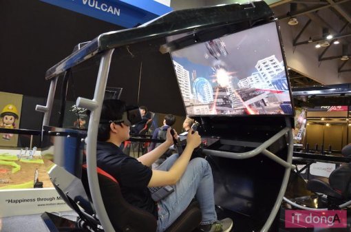 플레이엑스포 모션디바이스 부스 (출처=IT동아)