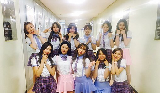 사진=아이오아이(I.O.I) 공식 트위터