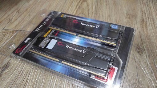 짝으로 판매하는 경우가 많다(출처=IT동아)