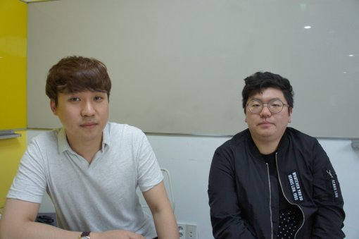 플레이그라운드 김태형 대표(왼쪽), 김호연 프로그래머(오른쪽) (출처=게임동아)