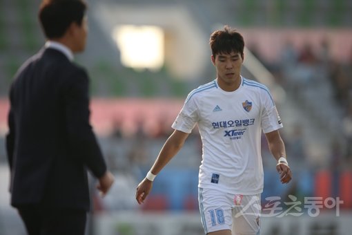 울산현대 이정협(오른쪽). 스포츠동아DB