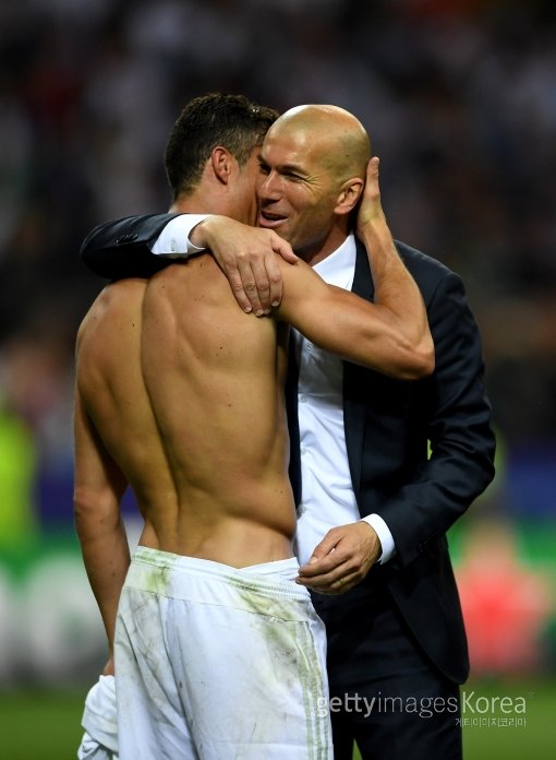레알 마드리드 크리스티아누 호날두-지네딘 지단 감독(오른쪽). 사진=ⓒGettyimages이매진스
