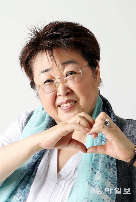 다음 달에 44년 만의 신작을 내는 1세대 저항 포크가수 방의경. 김재명 기자 base@donga.com