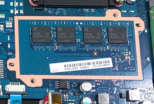 메모리가 온보드 되어있어 업그레이드가 불가능한 노트북 (출처=IT동아)