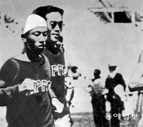 1932년 로스앤젤레스 올림픽에서 역주하는 김은배(왼쪽)와 권태하. 김은배는 6위, 권태하는 9위를 했다. 동아일보DB