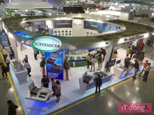 컴퓨텍스 2016의 슈퍼마이크로 부스(출처=IT동아)