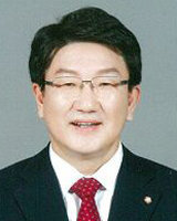 권성동 의원이 경유값 인상 논란에 대해 언급했다.