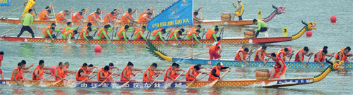 쓰촨의 새로운 단오절 풍속으로 자리잡은 국제용선대회.