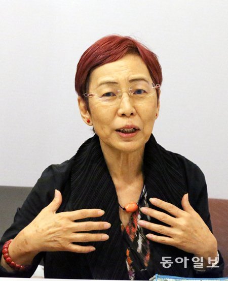 우에노 지즈코 도쿄대 명예교수는 “폭력이 학습되듯이 비폭력도 학습 가능하다”고 말했다. 원대연 기자 yeon72@donga.com