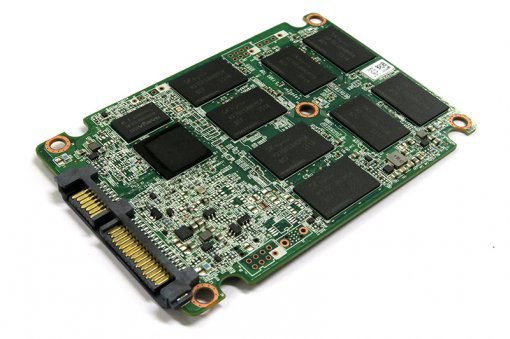 인텔 540s 시리즈 SSD에 탑재된 낸드 플래시는 SK 하이닉스, 컨트롤러는 실리콘 모션에서 개발했다. (출처=IT동아)