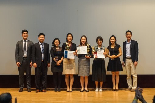 (왼쪽가운데부터)△한국어 스피치 대회부문 1위 장형겸, 2위 박주원, 3위 안주희