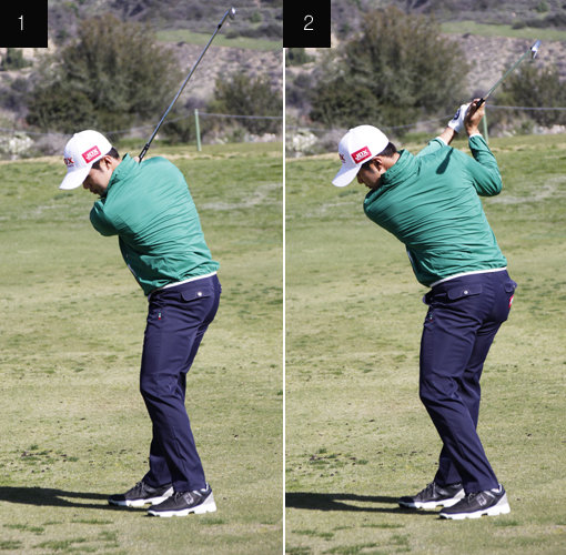 1. 백스윙은 힘을 축적하는 단계다. 어깨를 충분히 회전하면서 백스윙을 진행하면 더 큰 힘을 모을 수 있다. 2. 백스윙 톱에서 머리가 약간 움직였다. 그러나 시선이 공에서 벗어나지 않고 있어 정확한 임팩트를 위한 안정된 자세를 보이고 있다.