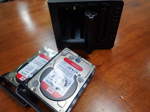 DS416play는 4베이 나스다(출처=IT동아)