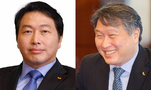 최태원 SK그룹 회장의 과거 프로필 사진(왼쪽)과 교체된 새 프로필 사진.