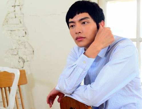 공인근무 중 성범죄 루머에 휩싸인 이민기. 동아DB.