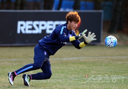 ‘잘 키운’ 골키퍼가 팀 전체를 살리고 있다. 성남FC 수문장 김동준은 다가올 2016 리우데자네이루올림픽에서도 눈부신 선방 쇼를 펼칠 기대주다. 프로 데뷔 후 ‘경험 축적’과 ‘속도 적응’을 통해 가파른 성장세를 보이고 있다. 스포츠동아DB