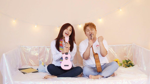 가수 정은지와 허각(왼쪽부터)이 21일 듀엣곡 ‘바다’를 발표하는 등 가요계는 8월 리우 올리픽을 앞두고 이벤트성 음원을 잇따라 내놓고 있다. 사진제공｜플렌에이엔터테인먼트