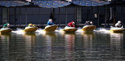 경정이 20일부터 시범경주로 온라인스타트를 시작했다. 기존의 플라잉스타트를 대신할 온라인스타트는 부정출발이 줄어들고 다양한 경주방식의 도입이 가능해 고객의 만족도가 높아질 것으로 보인다. 사진제공｜ 경륜경정사업본부