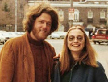 로스쿨 시절 클린턴-힐러리 연애 초기인 1970년대 초반 클린턴 부부의 모습. 1970년 예일대 로스쿨에 입학한 이들은 이듬해 사랑에 빠졌고, 1975년 결혼했다. 뉴욕데일리뉴스 홈페이지 캡처