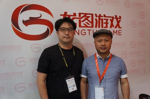 왼쪽부터 룽투코리아 최성원 이사, 양성휘 대표 (사진=게임동아)