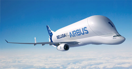 흰 고래 벨루가를 쏙 닮은 이 비행기는 비행기 부품을 실어 나른다. 몸이 일반 비행기보다 훨씬 크고 둥그렇다. ⓒ에어버스