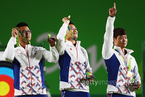 남자 양궁 선수들. ⓒGettyimages이매진스