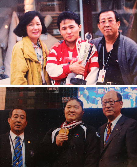 한국 역도가 올림픽 금메달을 딸 때마다 그는 현장에 있었다. 1992년 바르셀로나 올림픽에서 첫 금메달을 선물한 전병관(위쪽 사진 가운데)과 2008년 베이징 올림픽에서 정상에 오른 장미란(아래 사진 가운데). 허록 씨 제공