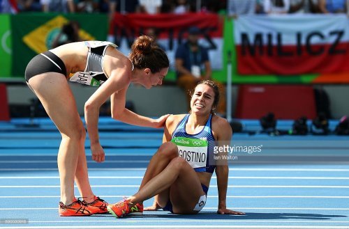 미국의 애비 다고스티노 선수(왼쪽)와 뉴질랜드의 니키 햄블린 선수. ⓒGettyimages이매진스