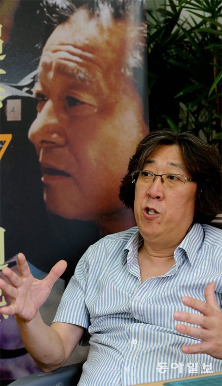 신상옥 최은희 부부의 아들인 신정균 씨는 “아버지는 일에 몰두하느라 가족들에게 살가운 분은 아니었지만 영화에 대한 사랑만큼은 본받고 싶다”고 말
했다. 원대연 기자 yeon72@donga.com