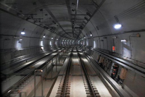 철도·지하철 파업 돌입…이유는? “성과연봉제 반대”