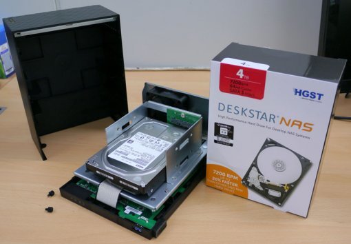 HGST 데스크스타 NAS용 HDD의 장착