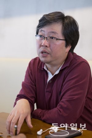 이차전지 전문가로 통하는 박철완 박사는 갤럭시노트7 발화사고 초기 “배터리의 문제가 아니다”라고 진단했다. 지호영 기자 f3young@donga.com