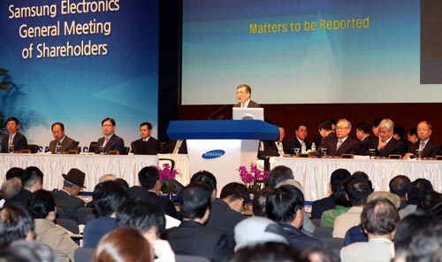 27일 서울 서초구 삼성전자 서초사옥에서 열린 임시 주주총회에서 권오현 삼성전자 부회장이 인사말을 하고있다. 사진공동취재단