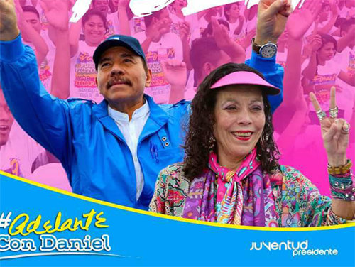6일 실시되는 니카라과 대선에 집권당의 대통령과 부통령 후보로 나선 다니엘 오르테가 대통령 부부의 선거 포스터. 여론조사에서 크게 앞서고 있어 당선이 유력하다. 남편보다 부인의 인기가 더 높다고 한다.
