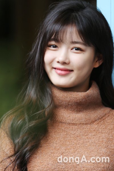 고교생 연기자 김유정은 최근 종영한 KBS 2TV 월화드라마 ‘구르미 그린 달빛’을 통해 실력을 인정받고 있다. 성인 연기자로 성장할 순탄한 길을 예고했다. 동아닷컴DB