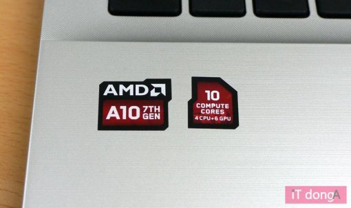 제품 팜레스트의 AMD 7세대 APU 로고(출처=IT동아)