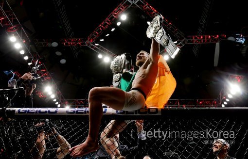 ?? ????? 13?(????) ?? ???? ?? ?????????? ??? ????? ?? UFC 205?? ???? ??? ?? ????? 2??? KO?? ?? ??? 2?? ???? ? ? ?????? ??? ?? ???? ??. ??=?Gettyimages????