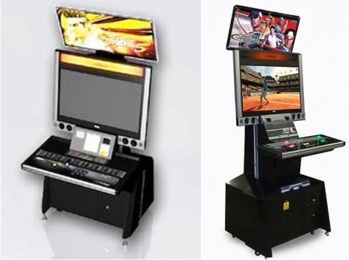 (린드버그 캐비닛. 일본버전(좌), 미국버전(우)의 높이 차이가 다르다. 북미에서는 서서 즐기기 때문.(출처=게임동아)