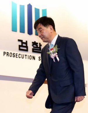 최재경 민정수석, 김현웅 법무와 동반 사의…임명 일주일도 안 돼, 왜?